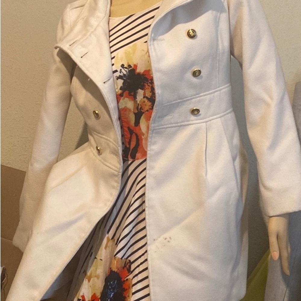 coat - Picture 14 of 16